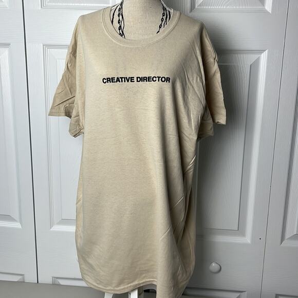 Creative Director Tee Beige Small - Picture 1 of 7